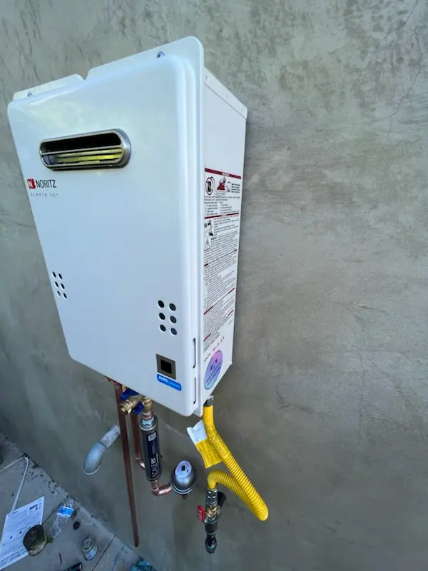 Tankless water heater installation for Oak Hollow homes